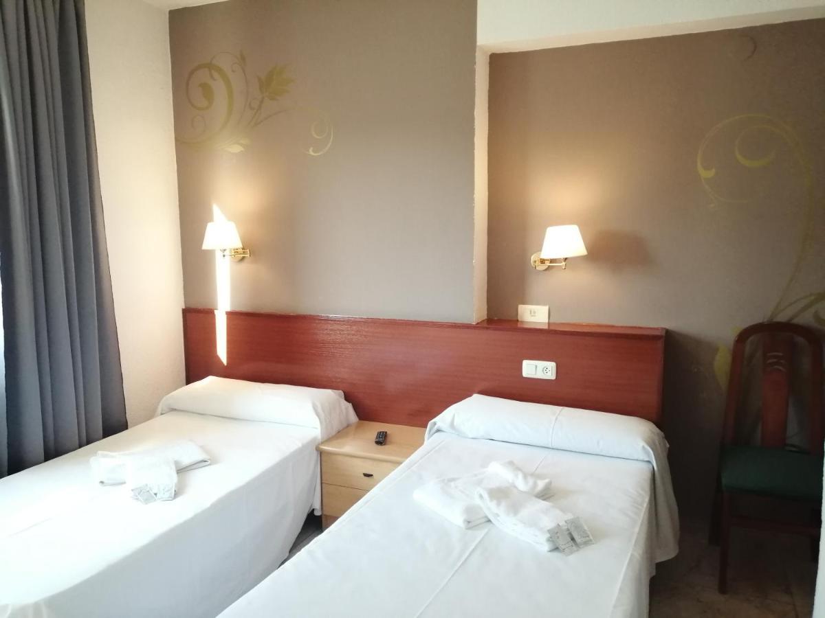 Hostal Jaime I Huesca Buitenkant foto