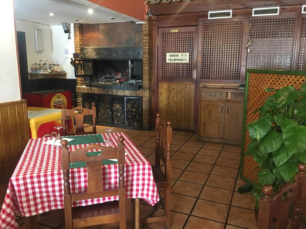 Hostal Jaime I Huesca Buitenkant foto