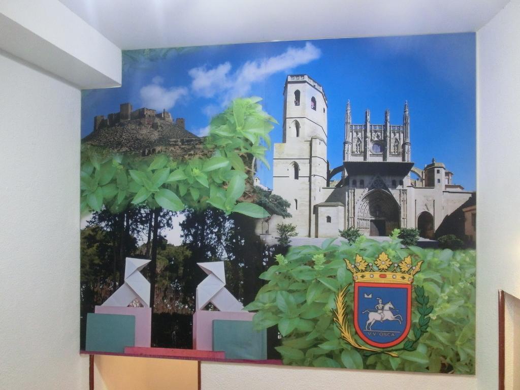 Hostal Jaime I Huesca Buitenkant foto