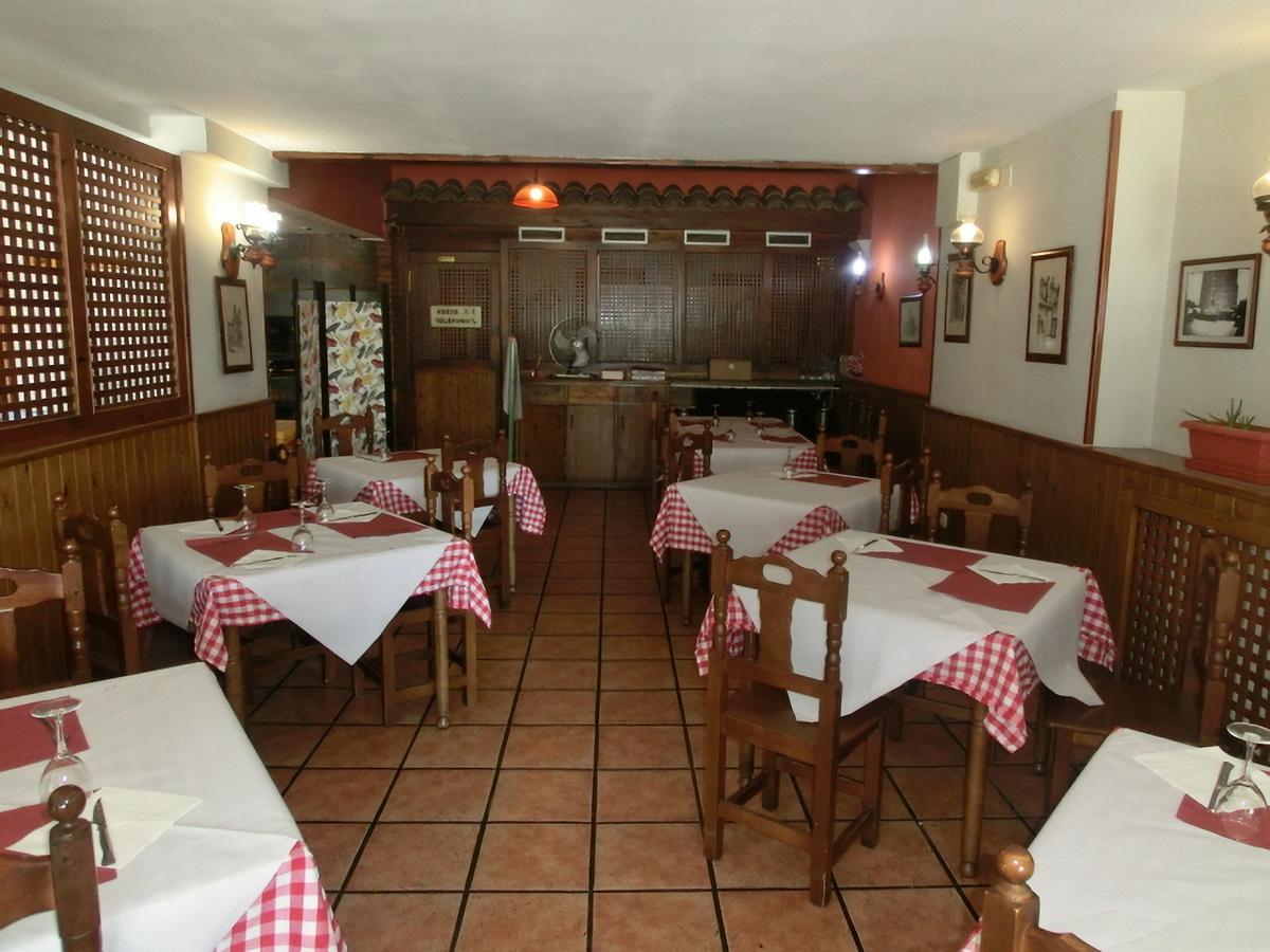 Hostal Jaime I Huesca Buitenkant foto