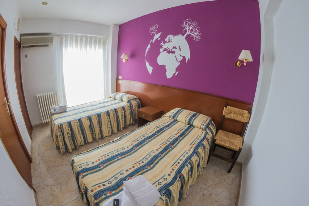 Hostal Jaime I Huesca Buitenkant foto