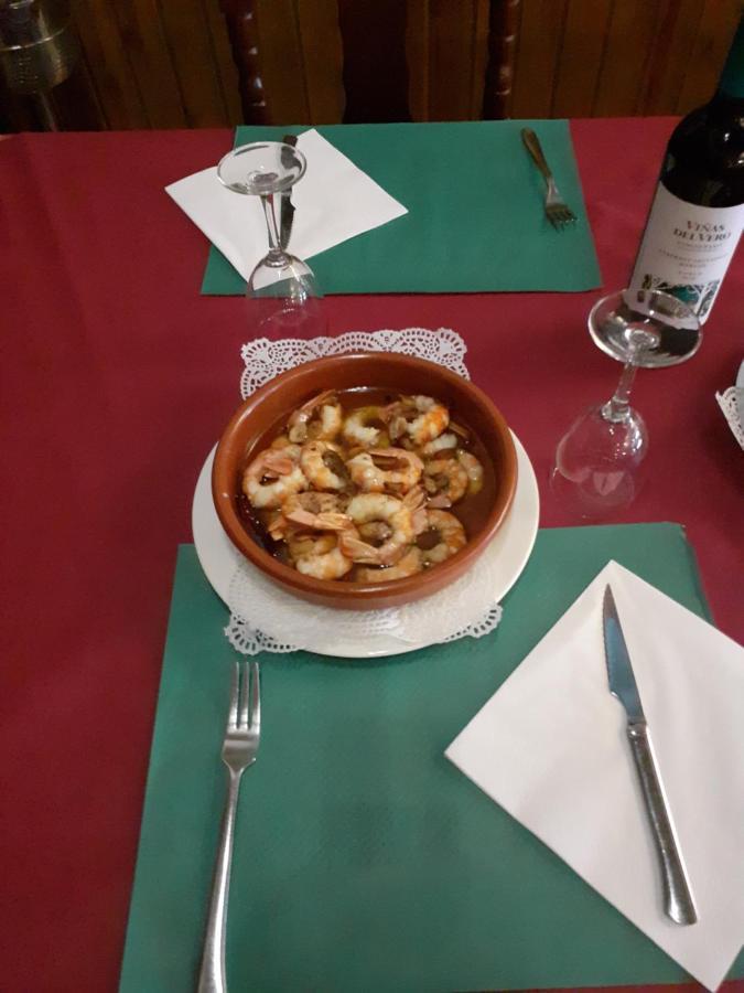 Hostal Jaime I Huesca Buitenkant foto