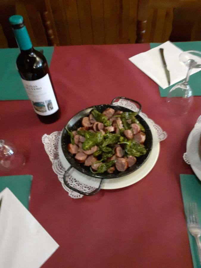 Hostal Jaime I Huesca Buitenkant foto