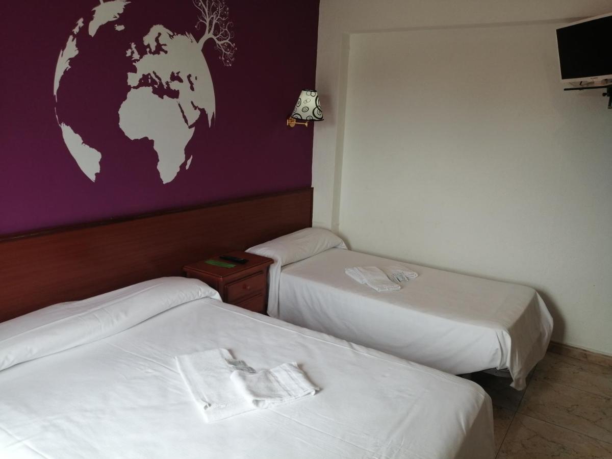 Hostal Jaime I Huesca Buitenkant foto